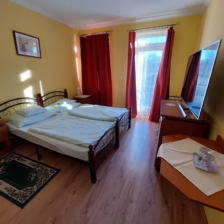 Bed & Breakfast Toscana Etterem-panzio Zalacsány